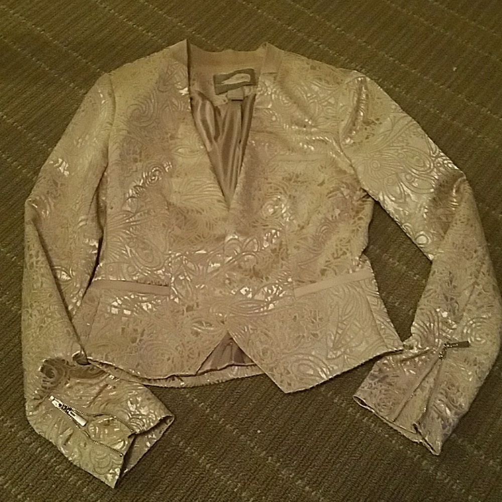 Shinny cream blazer forever 21